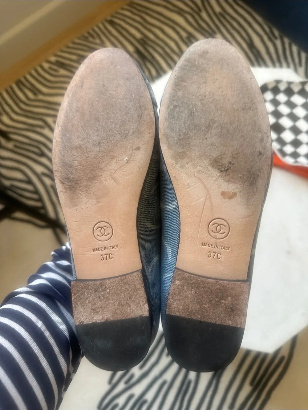 CHANEL authentic classic